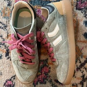 Coolway Green and Pink Retro Sneakers